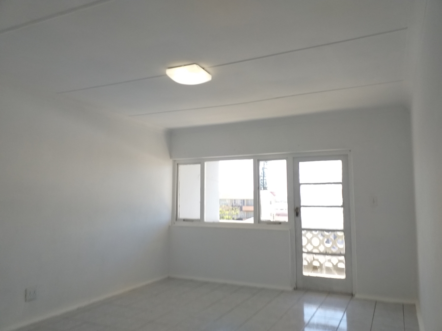 To Let 2 Bedroom Property for Rent in Southernwood Eastern Cape
